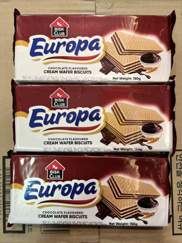Europa chocolate flavoured cream  wafer biscuits [ 100 gm ]